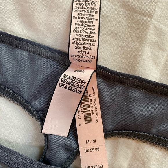 NWT VS Velvet Thong - Picture 4 of 4